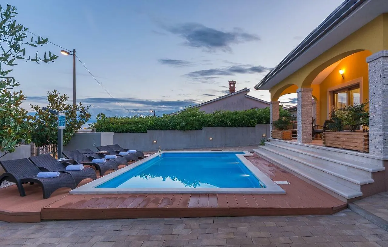 Villa Mala Porec 0*,  Croatia